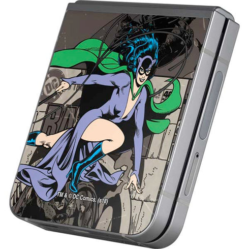 DC Comics Catwoman Vintage Action Pose Pattern Galaxy Z Flip6 Skin